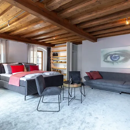 Lägenhetshotell Baronhaus & 3*