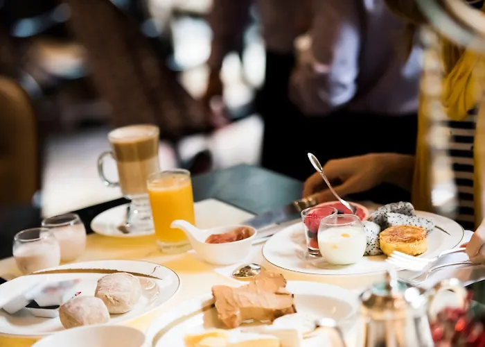 Baronhaus & פסאו